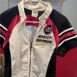 Women’s Harley-Davidson zip-up shirt size large